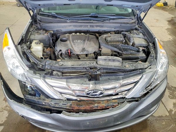 2013 HYUNDAI SONATA