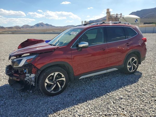 2022 SUBARU FORESTER