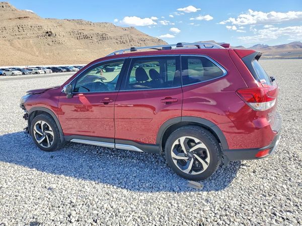 2022 SUBARU FORESTER