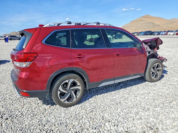 2022 SUBARU FORESTER