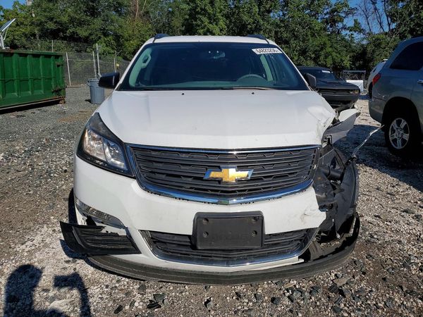 2017 CHEVROLET TRAVERSE LS