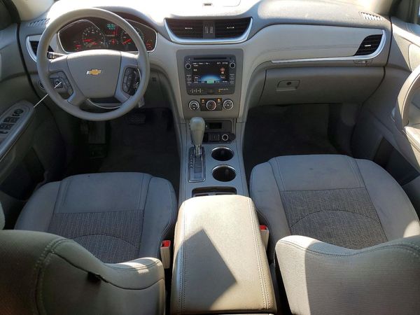 2017 CHEVROLET TRAVERSE LS