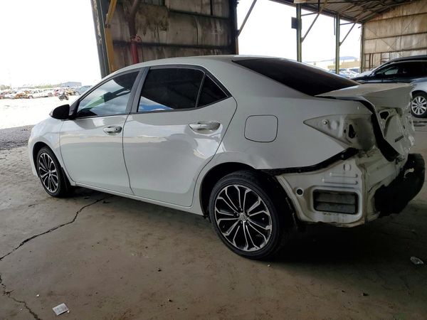 2015 TOYOTA COROLLA