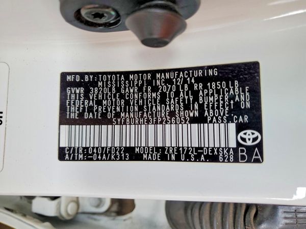 2015 TOYOTA COROLLA