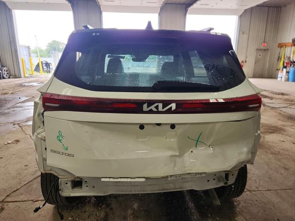 2024 KIA SELTOS S, X-Line
