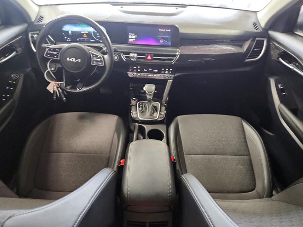 2024 KIA SELTOS S, X-Line
