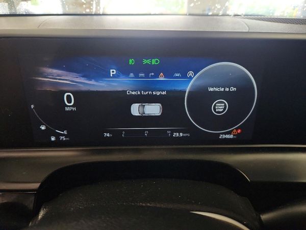 2024 KIA SELTOS S, X-Line