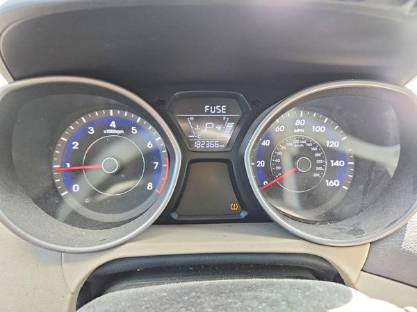 2016 HYUNDAI ELANTRA