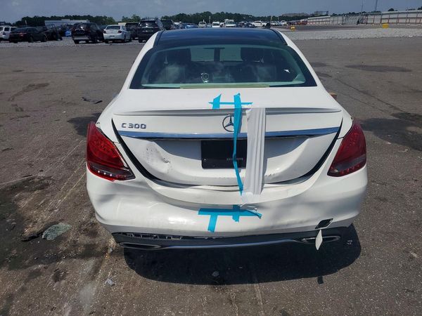 2016 MERCEDES-BENZ C C300