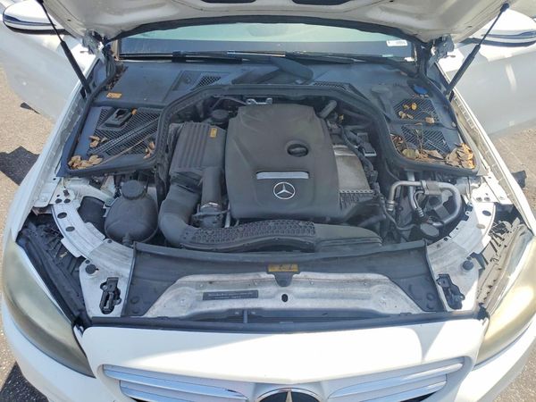 2016 MERCEDES-BENZ C C300