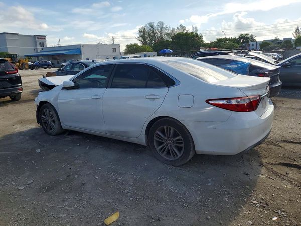 2015 TOYOTA CAMRY