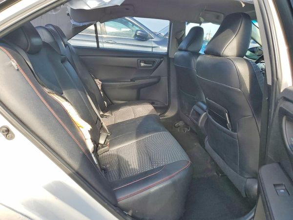 2015 TOYOTA CAMRY