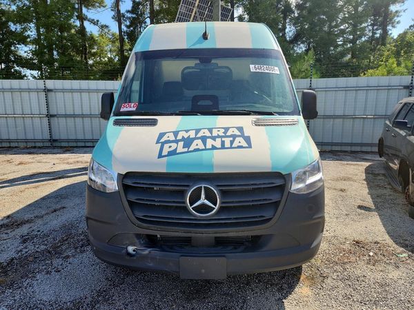 2025 MERCEDES-BENZ SPRINTER