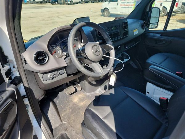 2025 MERCEDES-BENZ SPRINTER