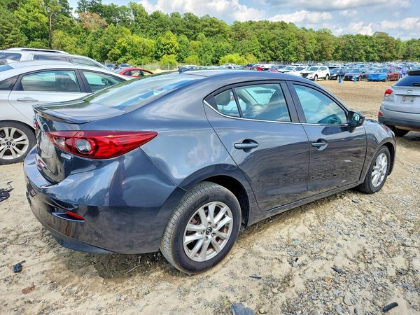 2015 MAZDA 3 Touring/GS