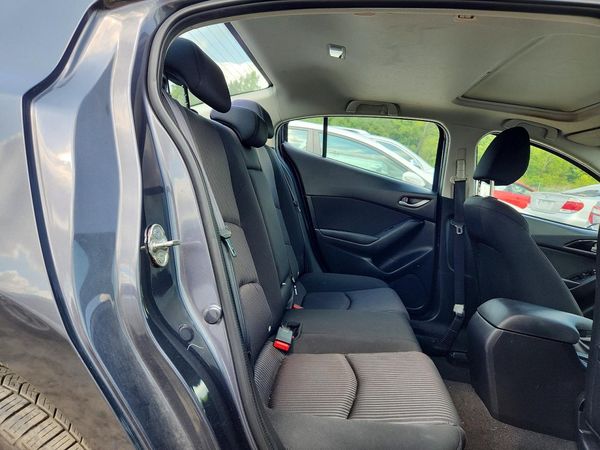 2015 MAZDA 3 Touring/GS