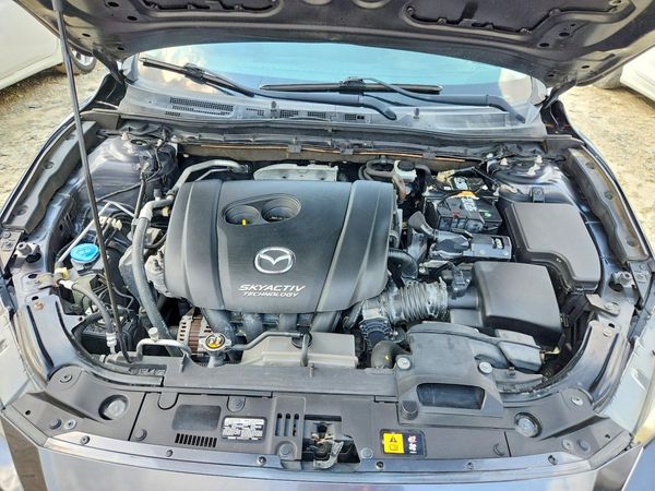 2015 MAZDA 3 Touring/GS