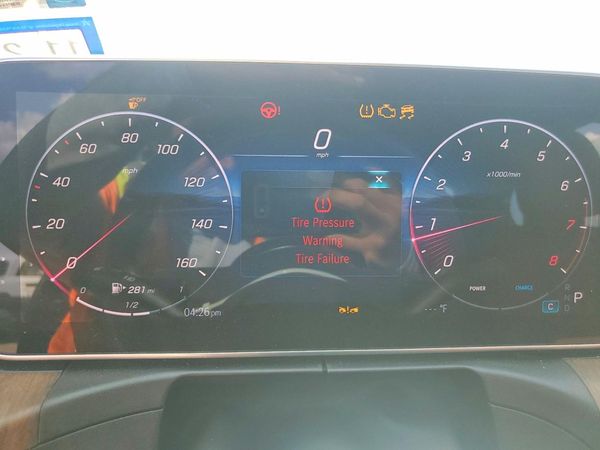 2025 MERCEDES-BENZ C C300