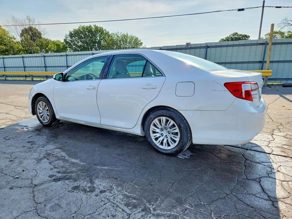 2013 TOYOTA CAMRY