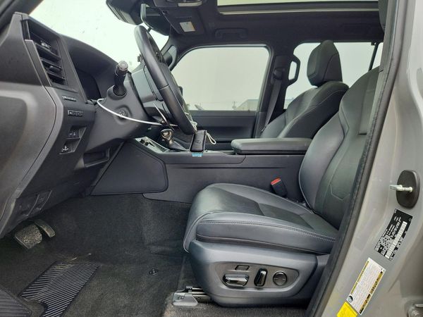2025 LEXUS GX 550