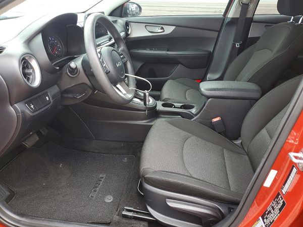 2022 KIA FORTE FE, LXS