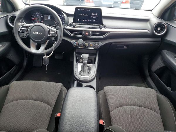 2022 KIA FORTE FE, LXS