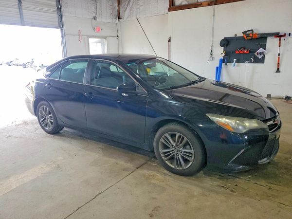 2015 TOYOTA CAMRY