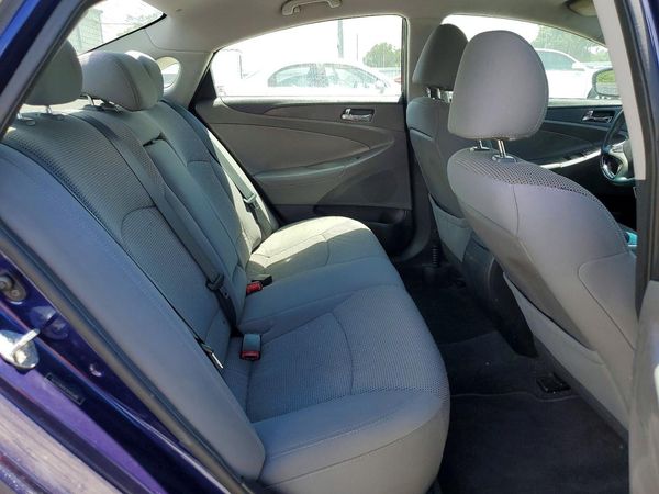 2013 HYUNDAI SONATA GLS/ GLS Popular