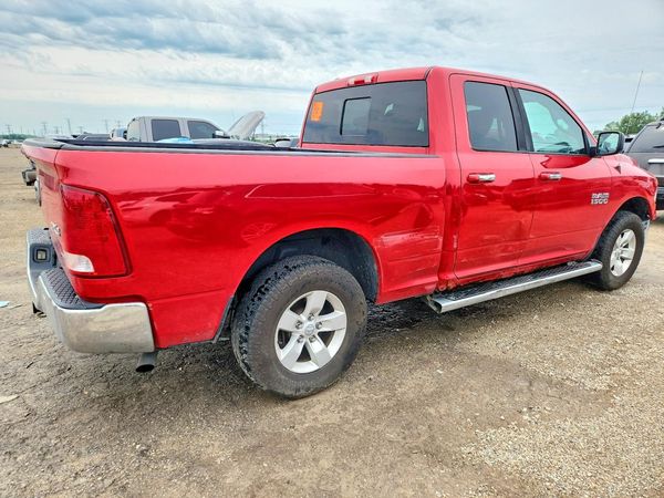 2015 RAM 1500 SLT