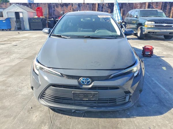 2024 TOYOTA COROLLA