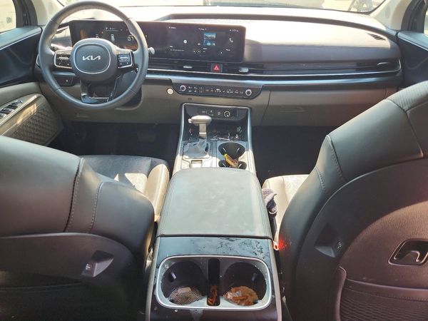 2025 KIA CARNIVAL