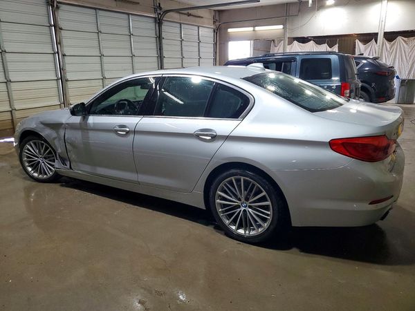 2018 BMW 530