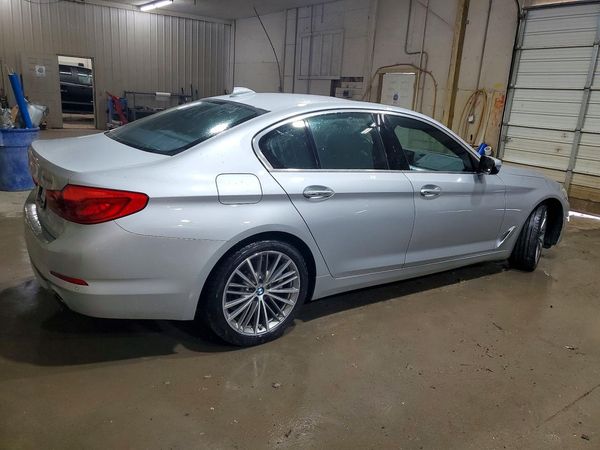 2018 BMW 530