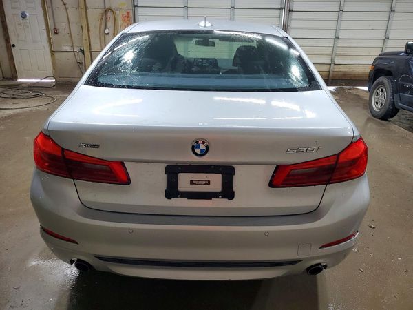 2018 BMW 530