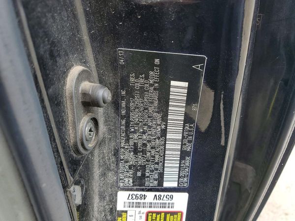 2013 TOYOTA SIENNA