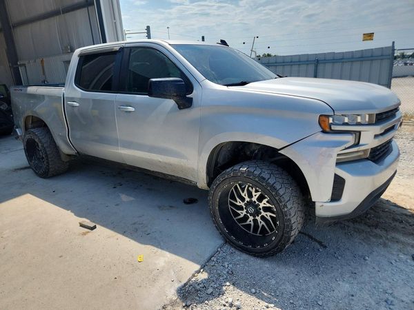 2019 CHEVROLET SILVERADO RST