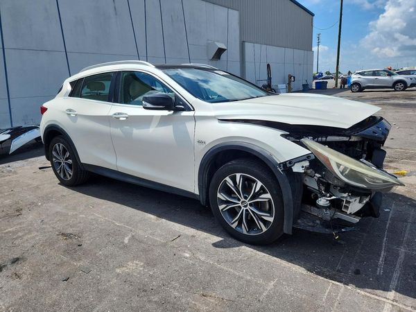 2018 INFINITI QX30