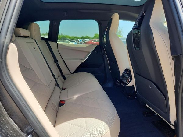2025 BMW IX