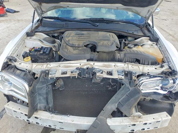 2015 CHRYSLER 300 300C