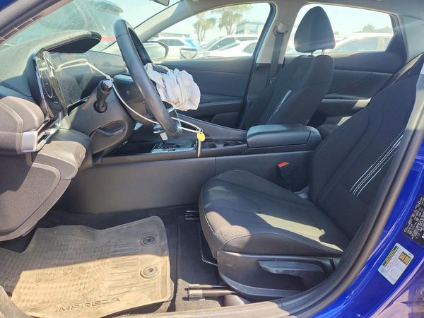 2024 HYUNDAI ELANTRA