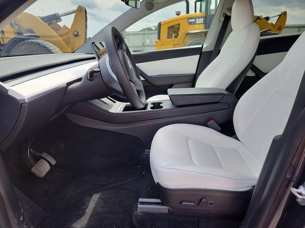 2021 TESLA MODEL Y