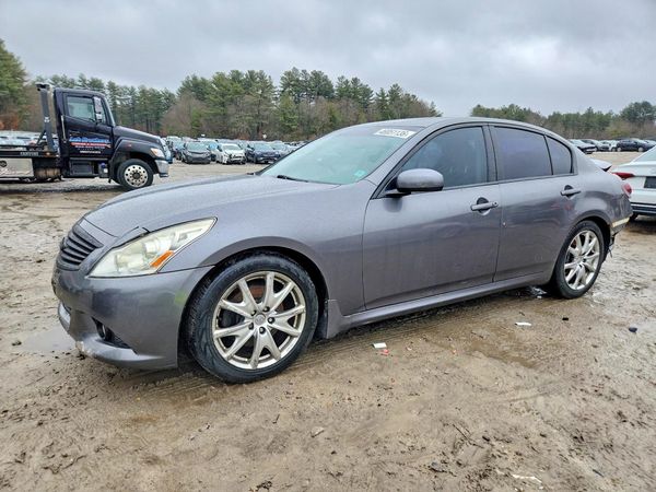 2012 INFINITI G37 SEDAN — Front 3/4