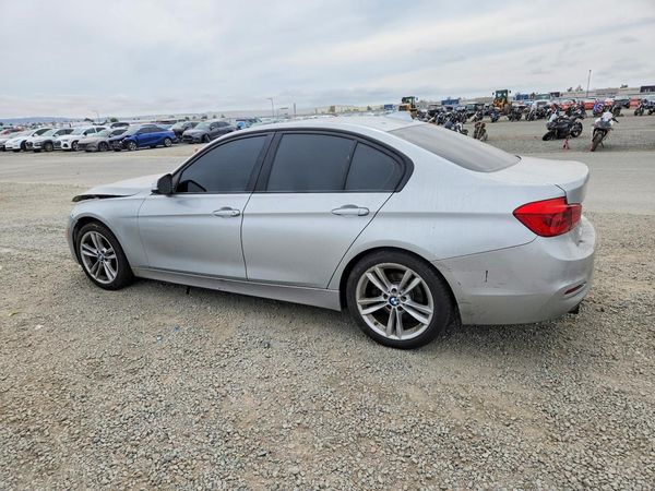 2016 BMW 320