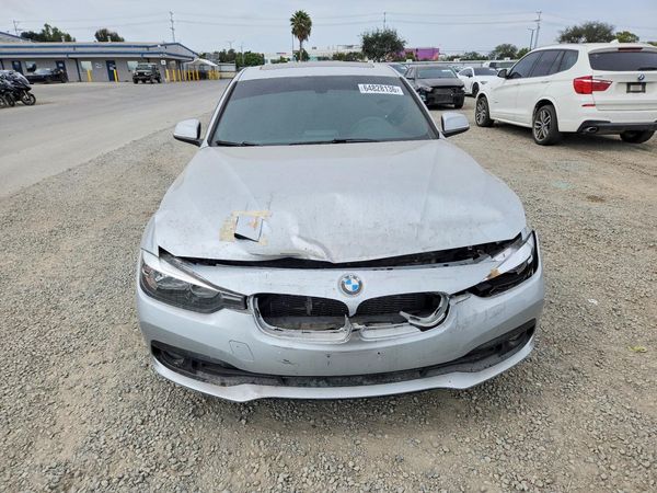 2016 BMW 320