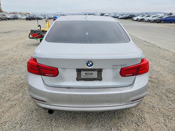 2016 BMW 320