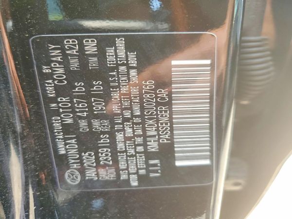 2025 HYUNDAI ELANTRA