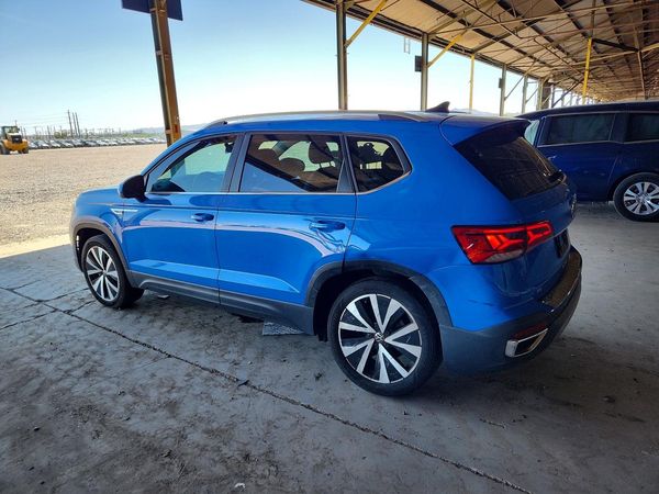 2022 VOLKSWAGEN TAOS SE