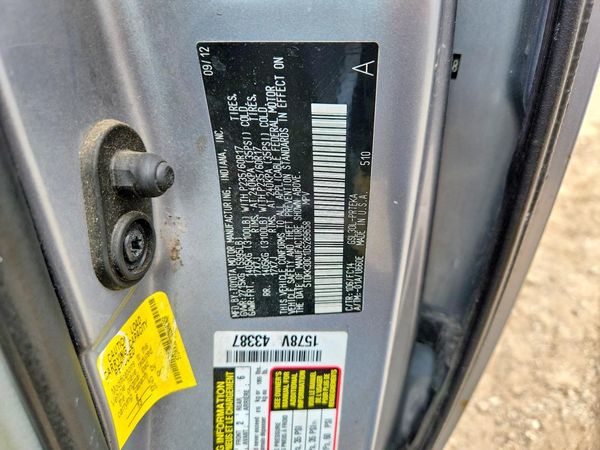2013 TOYOTA SIENNA