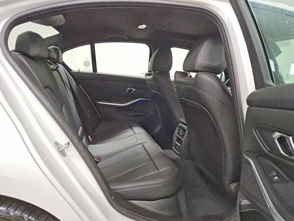 2026 BMW 330XI xDrive