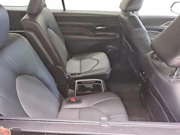 2026 TOYOTA GRAND HIGHLANDER